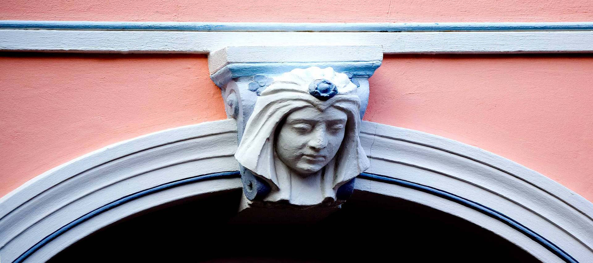 "Deco Detail The Head and Arch"   <br> South Beach-Miami