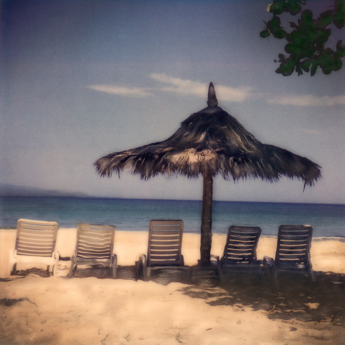 Tiki with 5 Chairs,<br> Jamacaia