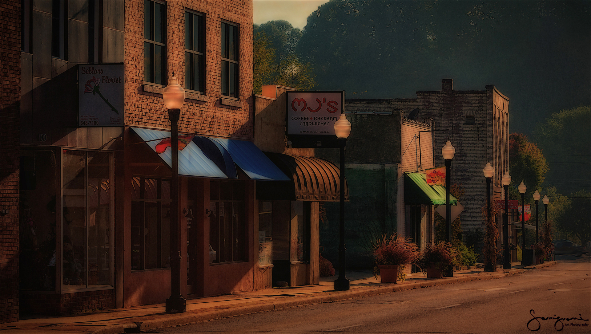 Street Scene, Downtown Canton, NC