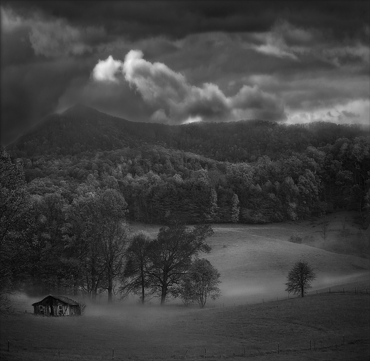 Old Abandon House Captured in Fog-Jonathan Creek,NC